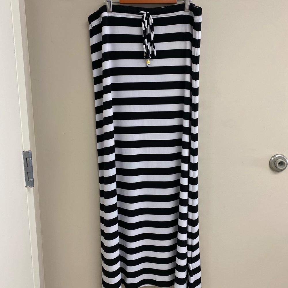 Michael Kors Maxi skirt. Black &White